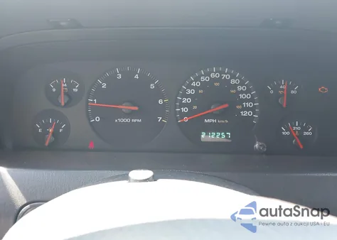 2000 Jeep Grand Cherokee Laredo from USA, damaged, VIN 1J4GW48S6YC419162